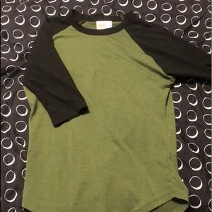 Set of 2 Lularoe Sloan ts